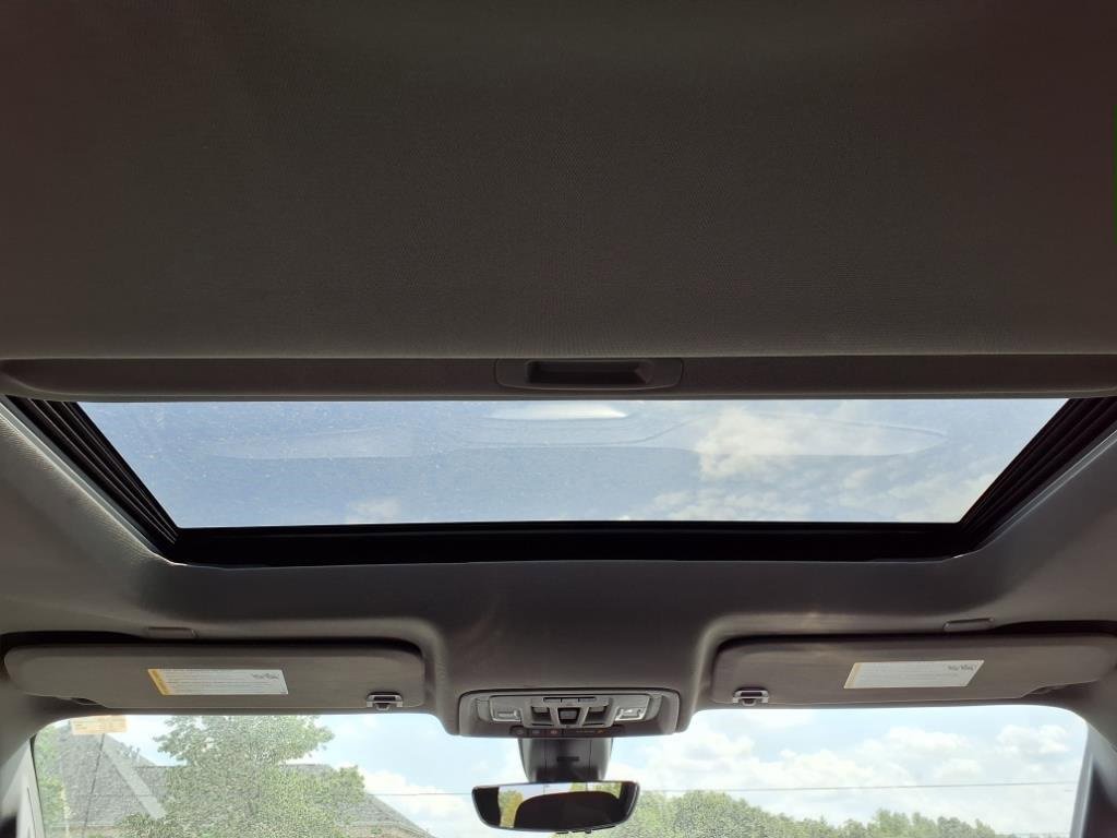 Used 2021 Chevrolet Silverado 1500 LTZ w/ LTZ Premium Package image 15