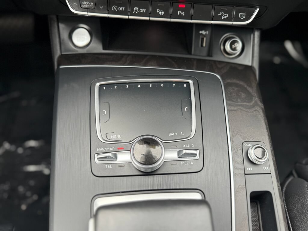 Used 2019 Audi Q5 Prestige w/ Prestige Package AWD/4WD image 22
