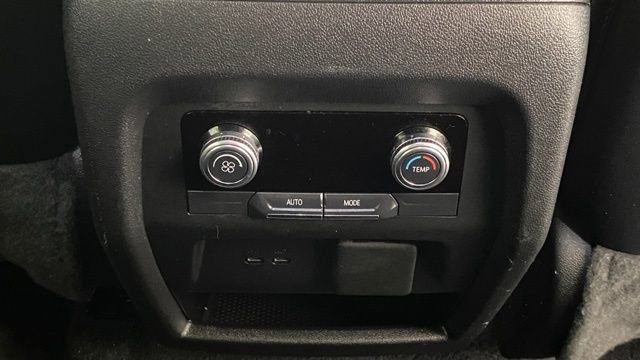 Used 2024 GMC Acadia Elevation image 29