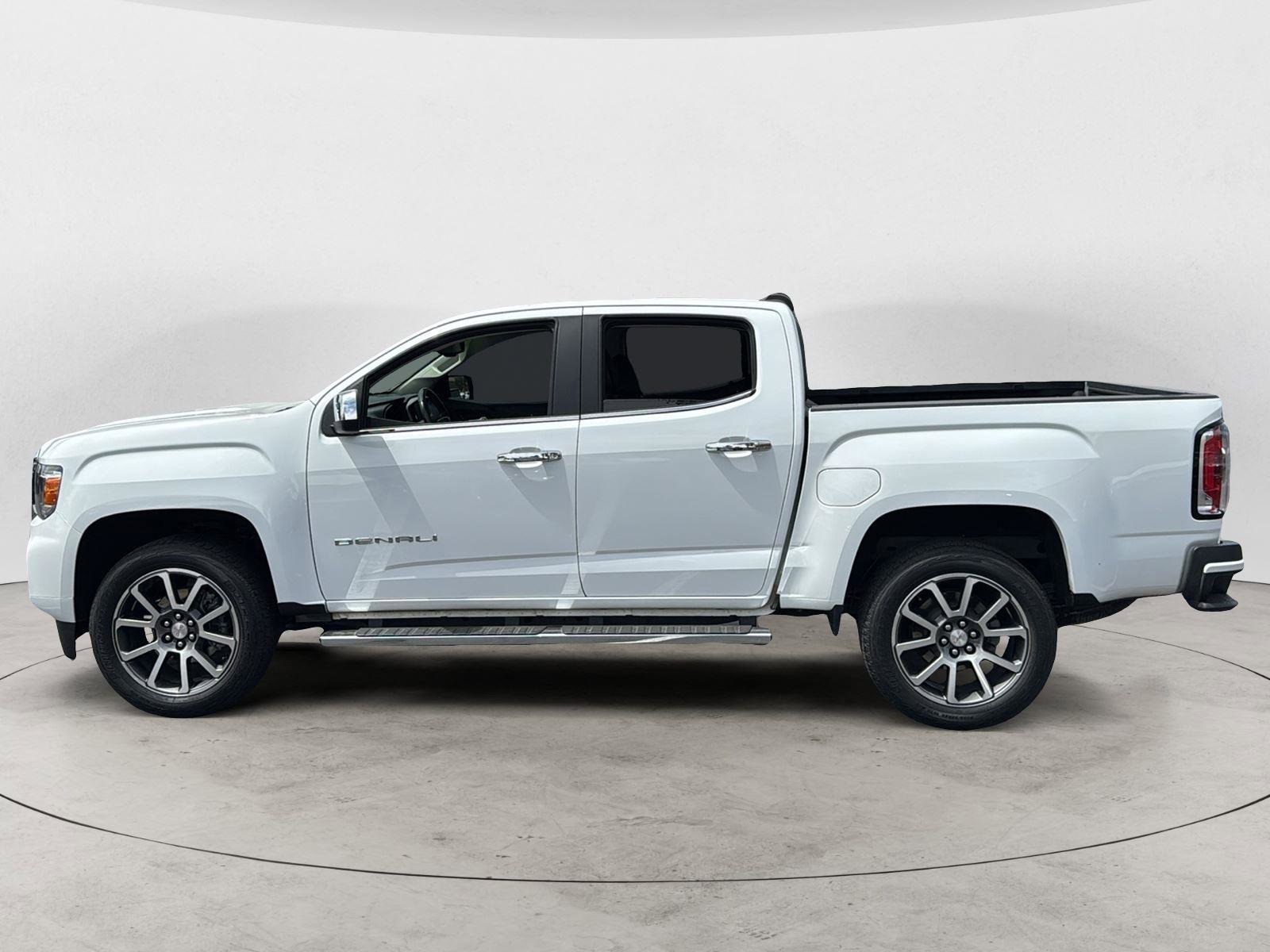 Used 2022 GMC Canyon Denali AWD/4WD image 3