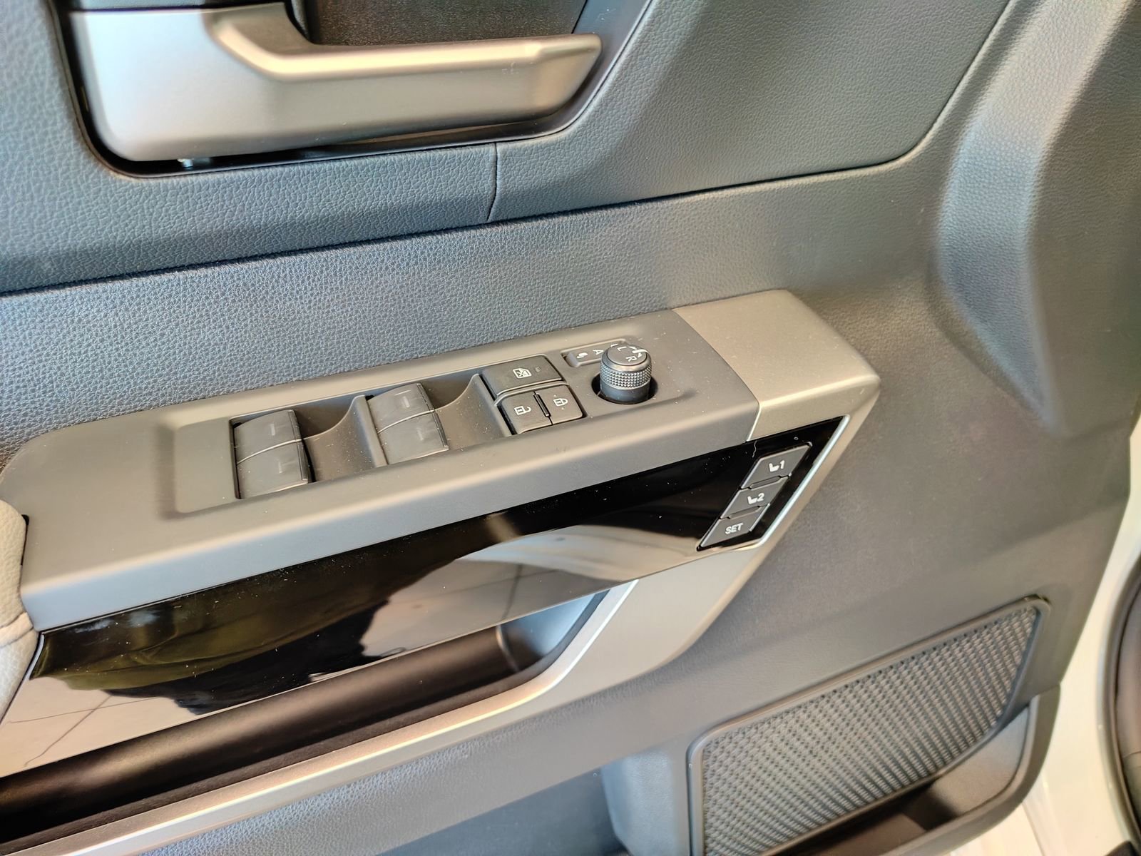 New 2026 Toyota Tundra Limited w/ TRD Off-Road Package image 9