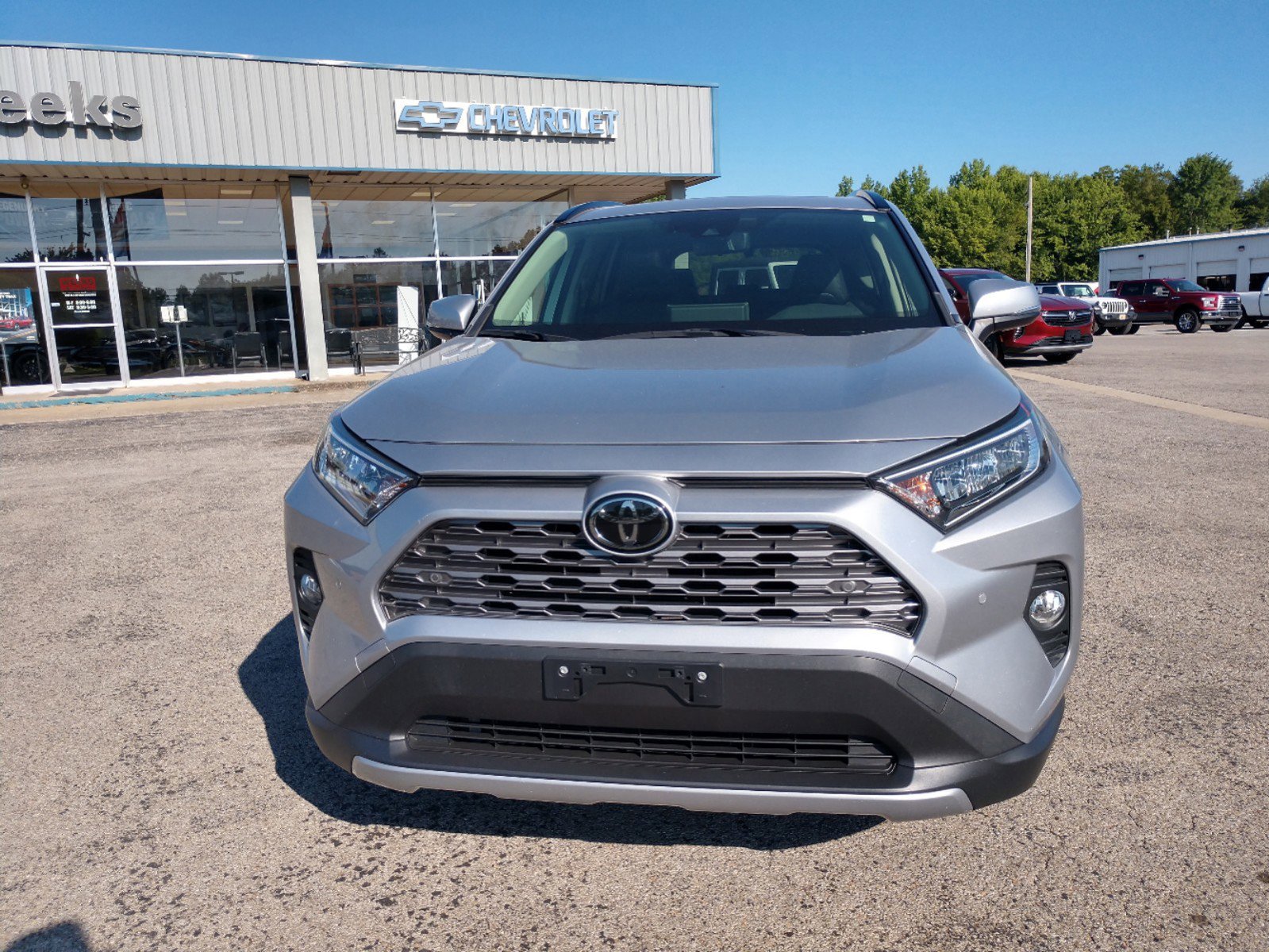 Used 2019 Toyota RAV4 Limited image 2