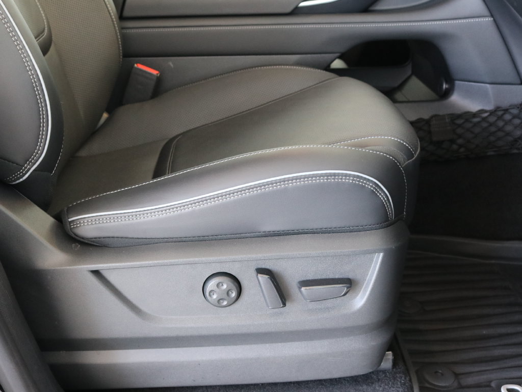 Used 2026 INFINITI QX80 Luxe w/ Cargo Package AWD/4WD image 49