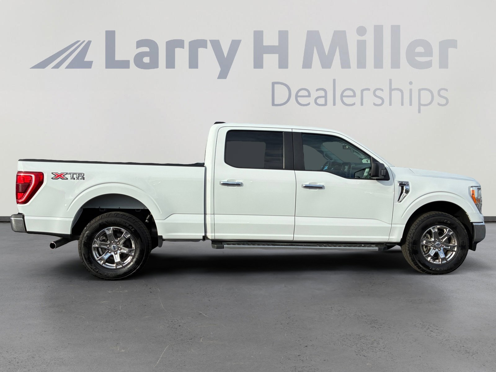 Used 2022 Ford F150 XLT w/ XTR Package image 6