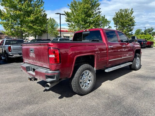 Used 2018 GMC Sierra 2500 Denali w/ Duramax Plus Package AWD/4WD image 6