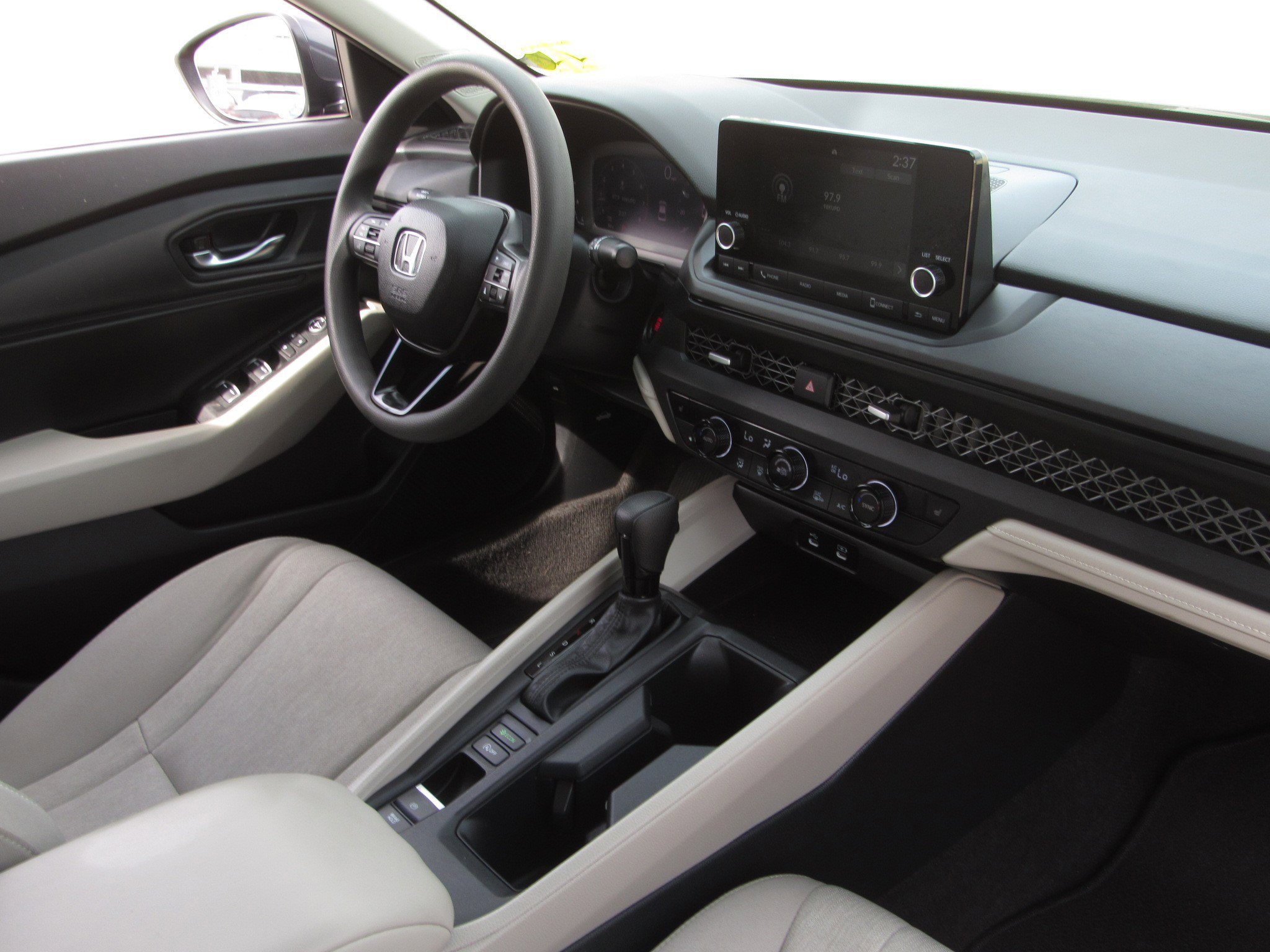 Certified 2024 Honda Accord EX image 10