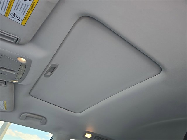 Used 2020 Nissan Armada SL w/ Premium Package image 18