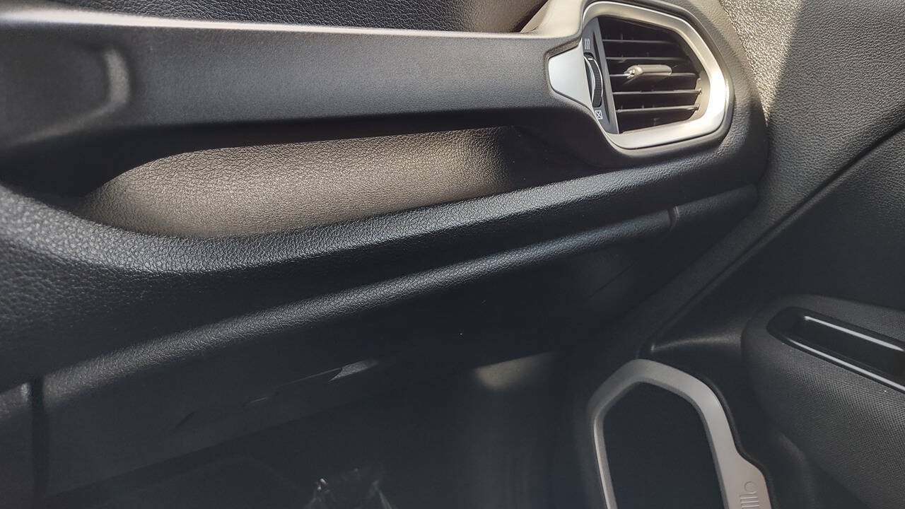 Used 2020 Jeep Renegade Sport w/ Sport Appearance Group FWD image 24