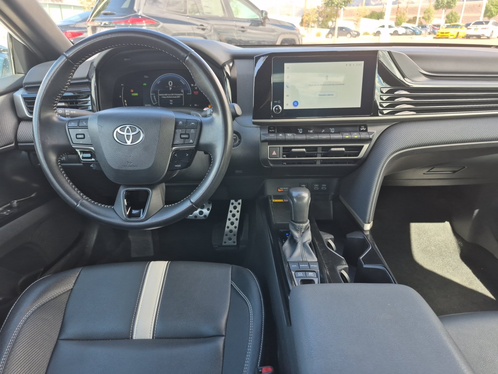 Used 2025 Toyota Camry SE FWD image 18