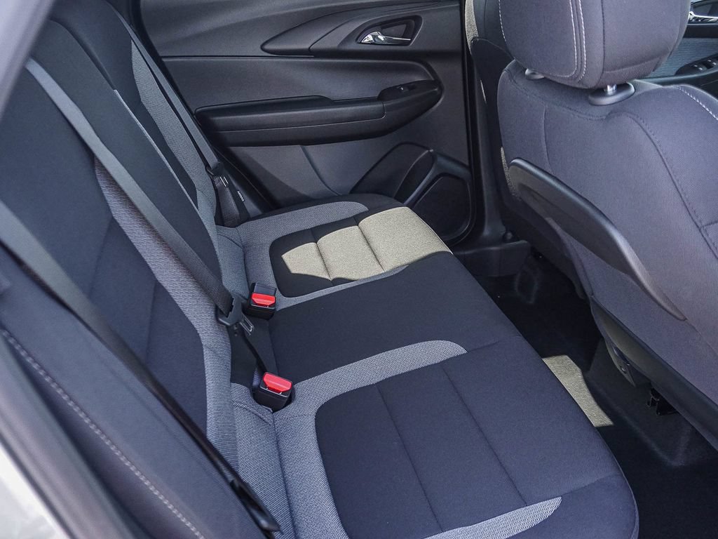 New 2026 Chevrolet TrailBlazer LT w/ LT Cold Weather Package FWD image 13