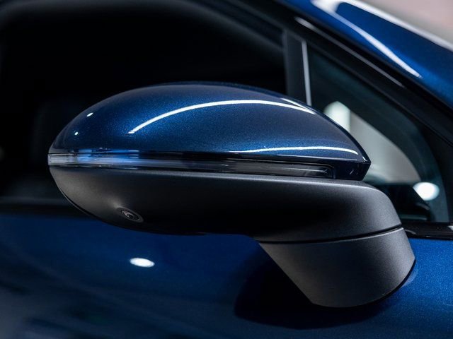 Certified 2025 Porsche Cayenne E-Hybrid image 15