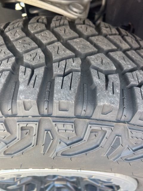 Used 2022 Ford Bronco Badlands image 4