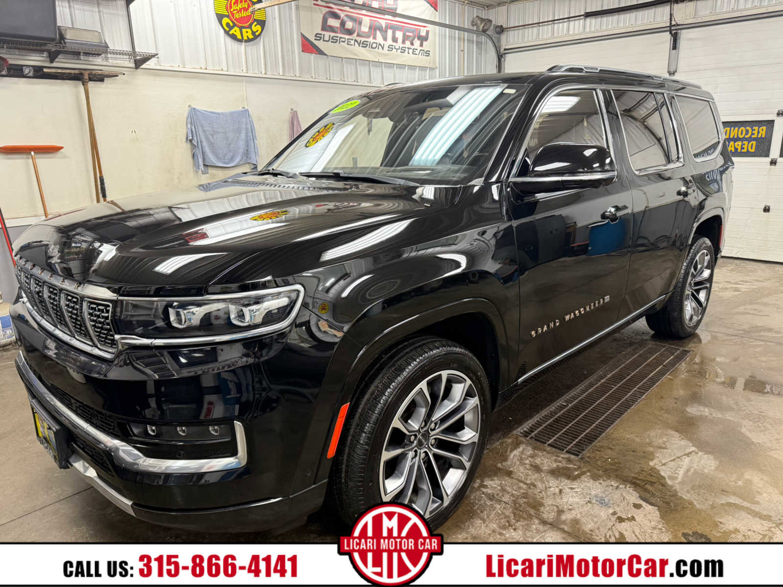 Used 2022 Jeep Grand Wagoneer Series III w/ Rear Seat Video Group 1