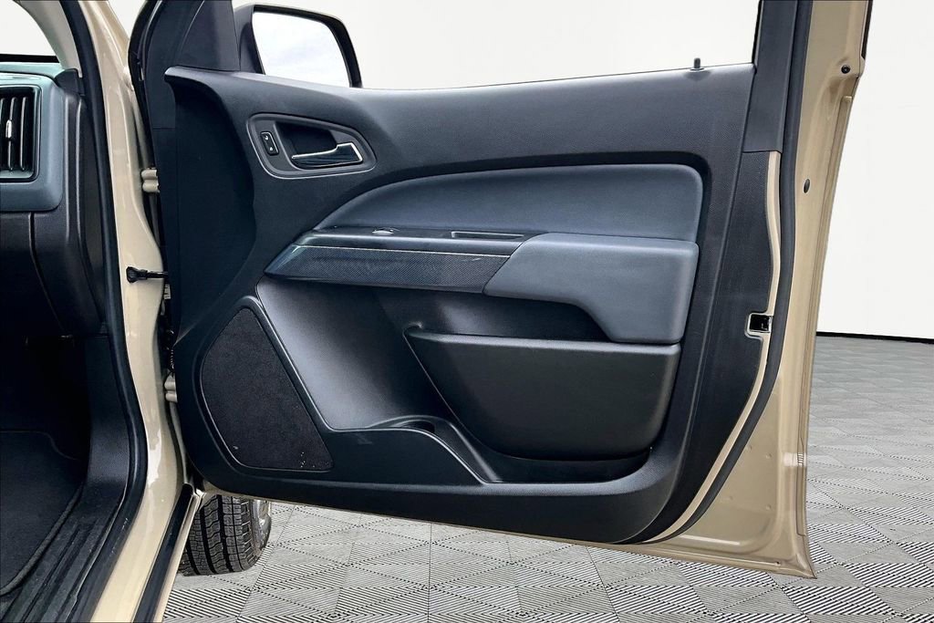 Used 2022 Chevrolet Colorado Z71 w/ Safety Package image 25