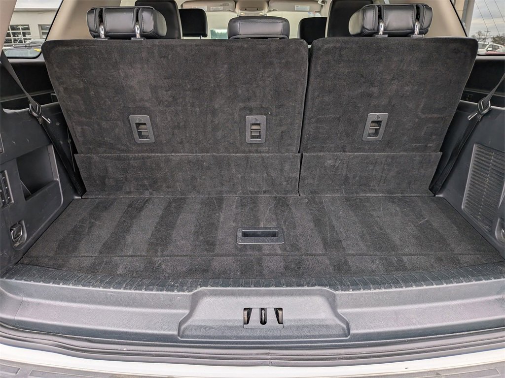 Used 2024 Ford Expedition XLT image 27
