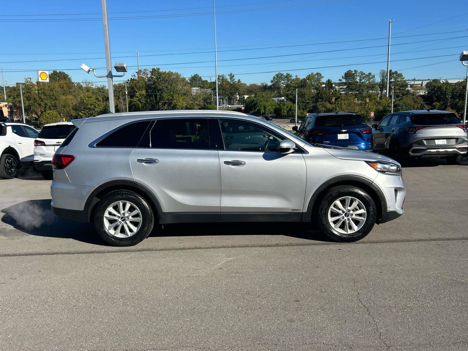 Used 2020 Kia Sorento LX w/ LX I4 Convenience Package AWD/4WD image 2