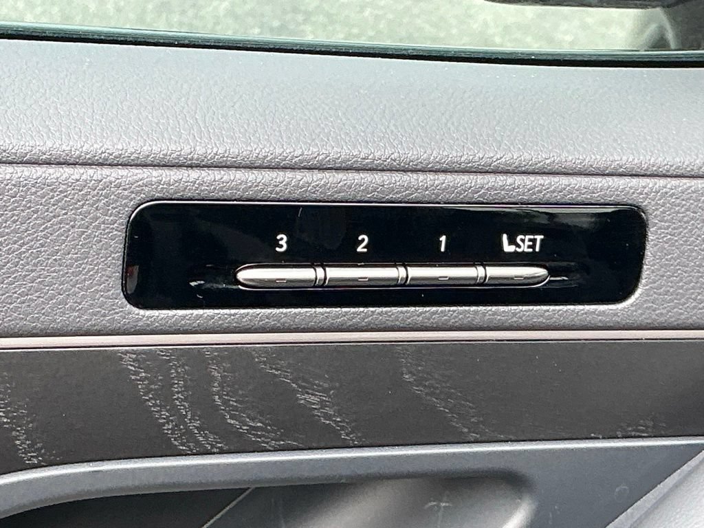 New 2026 Lexus LX 700h Luxury AWD/4WD image 11