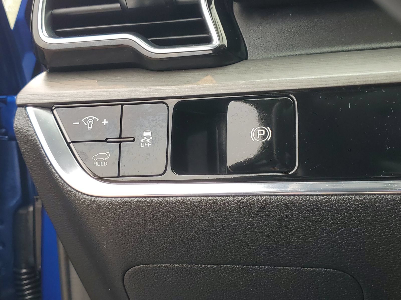 Certified 2024 Kia Sportage X-Line w/ X-Line Premium Package AWD/4WD image 16