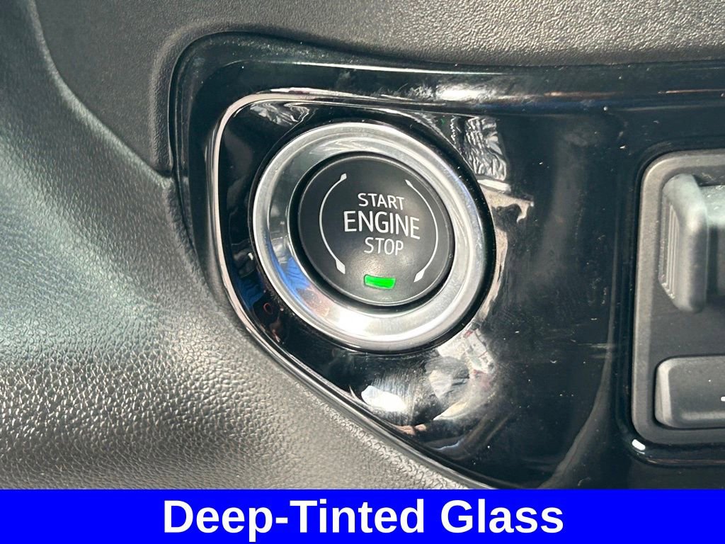 Used 2025 Chevrolet Silverado 2500 LT w/ Convenience Package image 44