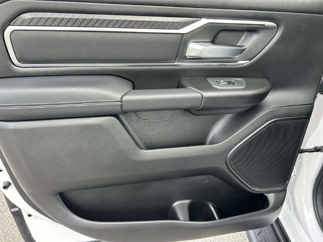 New 2027 RAM 1500 4x4 Crew Cab image 19