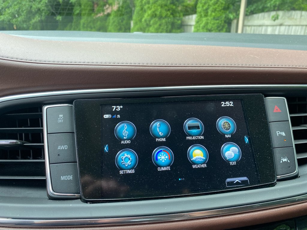Used 2019 Buick Enclave Avenir w/ Avenir Technology Package AWD/4WD image 18