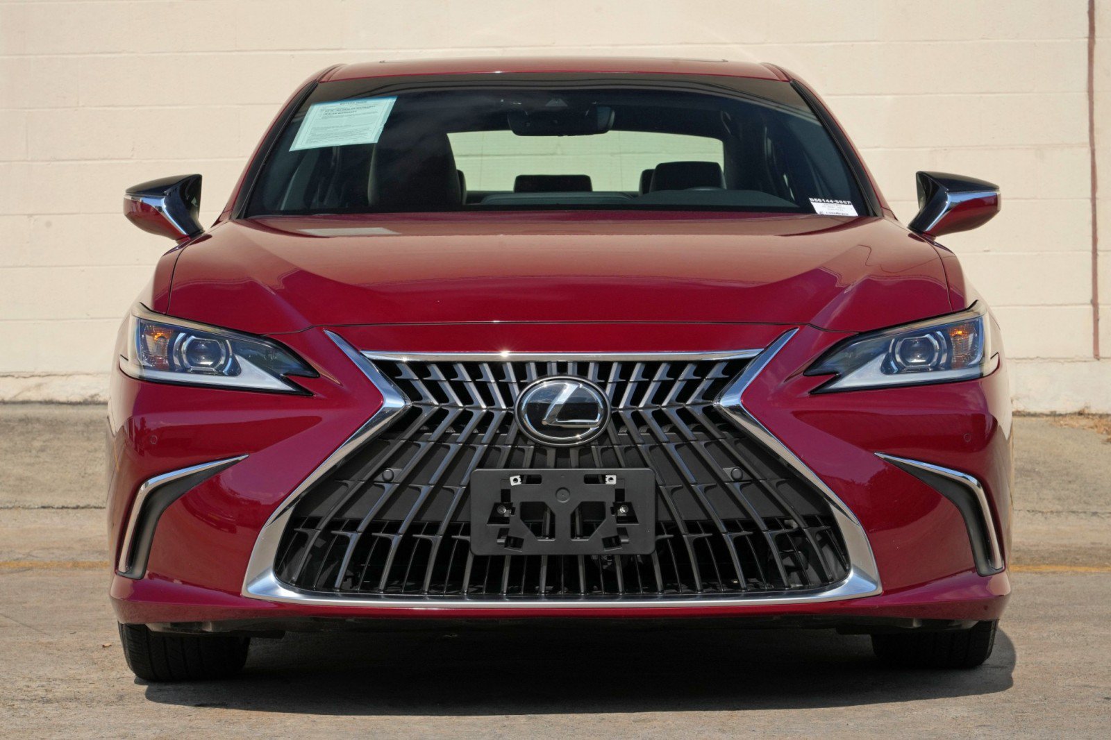 Used 2025 Lexus ES 300h w/ Premium Package FWD image 7