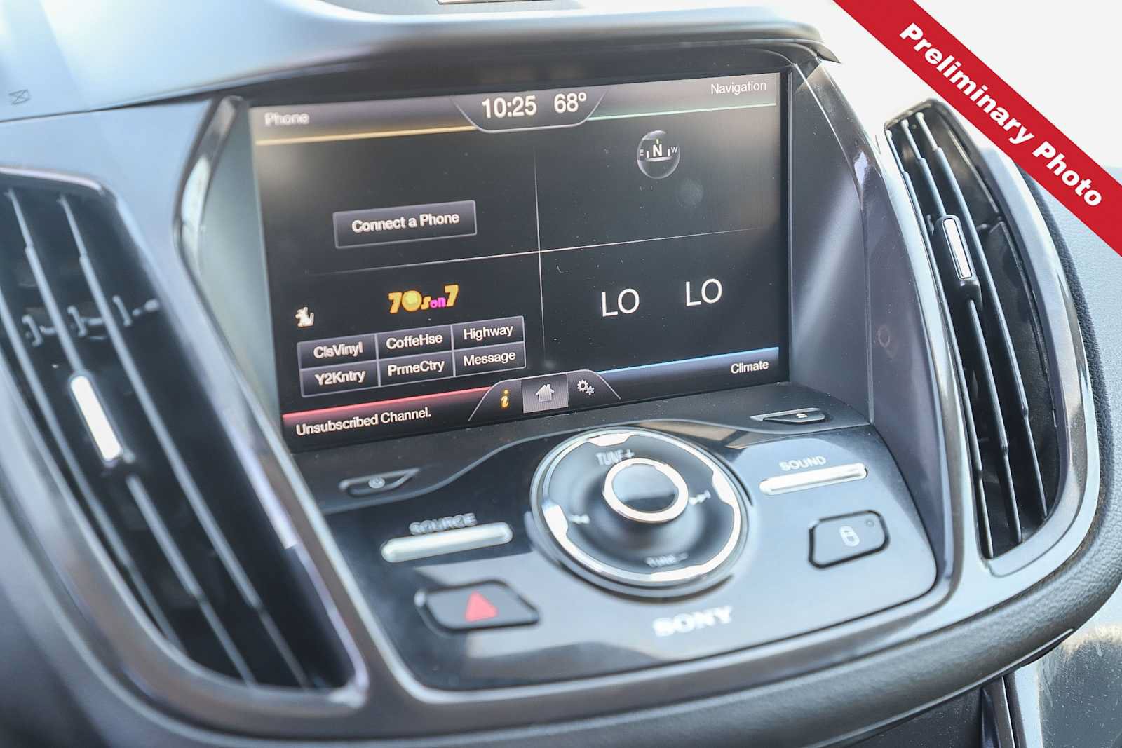 Used 2013 Ford Escape Titanium w/ Parking Technology Pkg AWD/4WD image 19