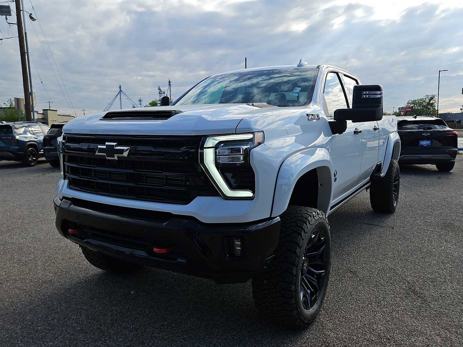 New 2026 Chevrolet Silverado 2500 LTZ w/ Trail Boss Package AWD/4WD image 4