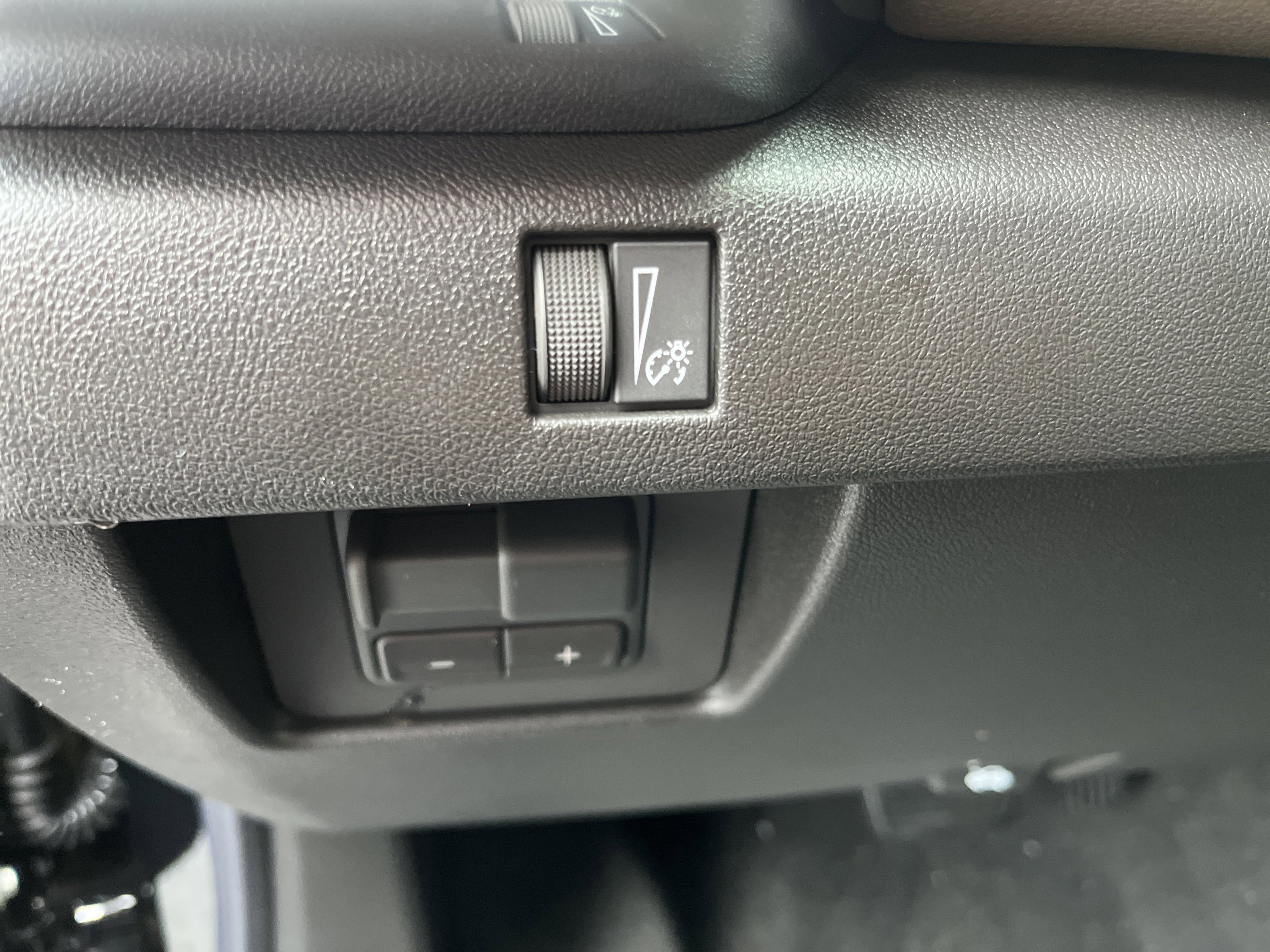 New 2026 GMC Canyon Denali w/ LPO, Denali Black Edition image 16