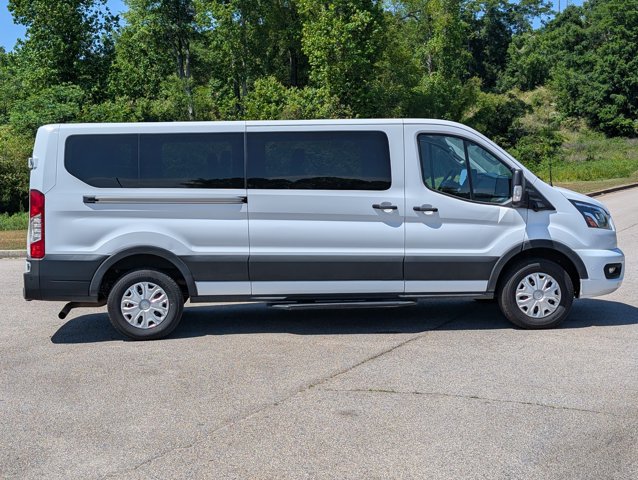 Used 2023 Ford Transit 350 XLT RWD image 13