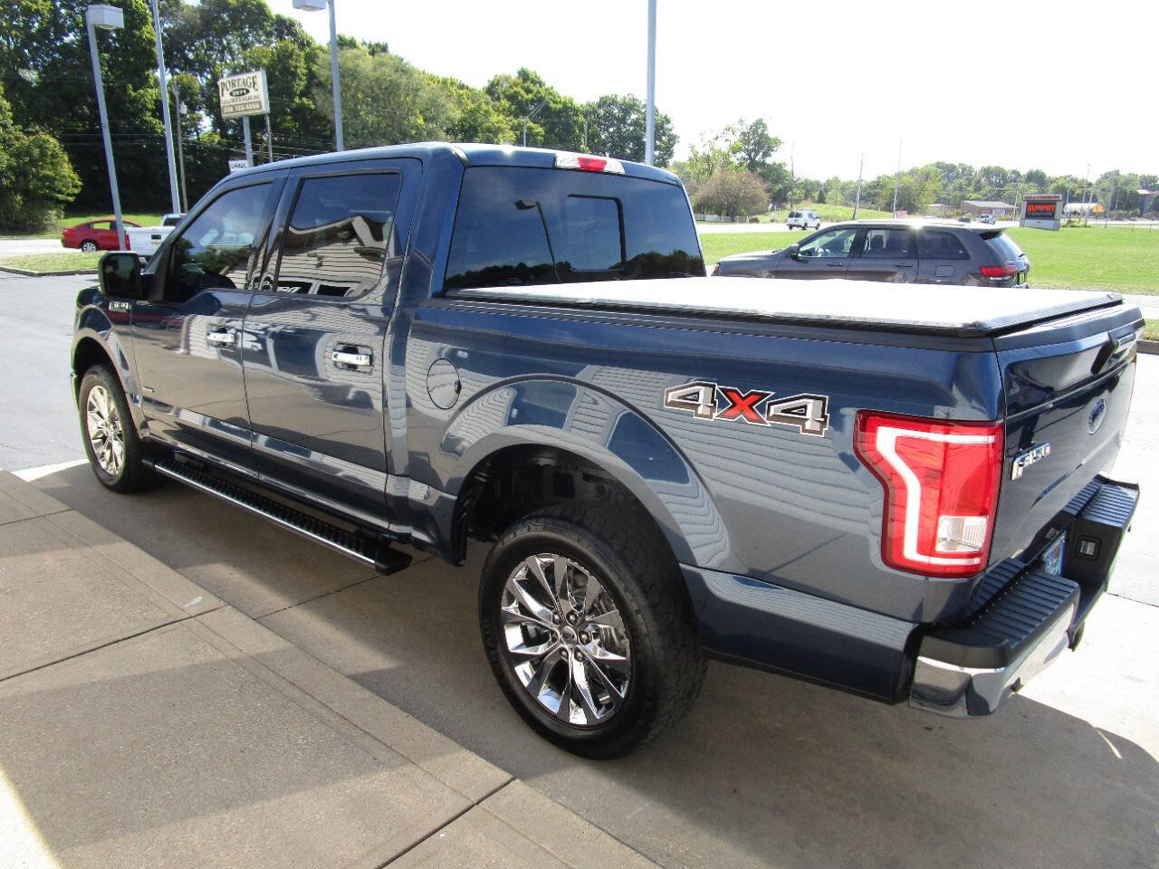 Used 2017 Ford F150 XLT w/ Equipment Group 302A Luxury image 6