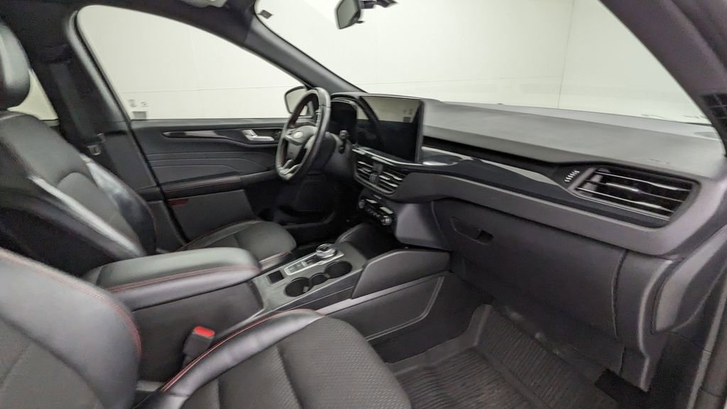 Certified 2023 Ford Escape ST-Line w/ Tech Pack #1 image 39