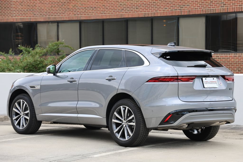 Certified 2026 Jaguar F-PACE R-Dynamic S AWD/4WD image 2