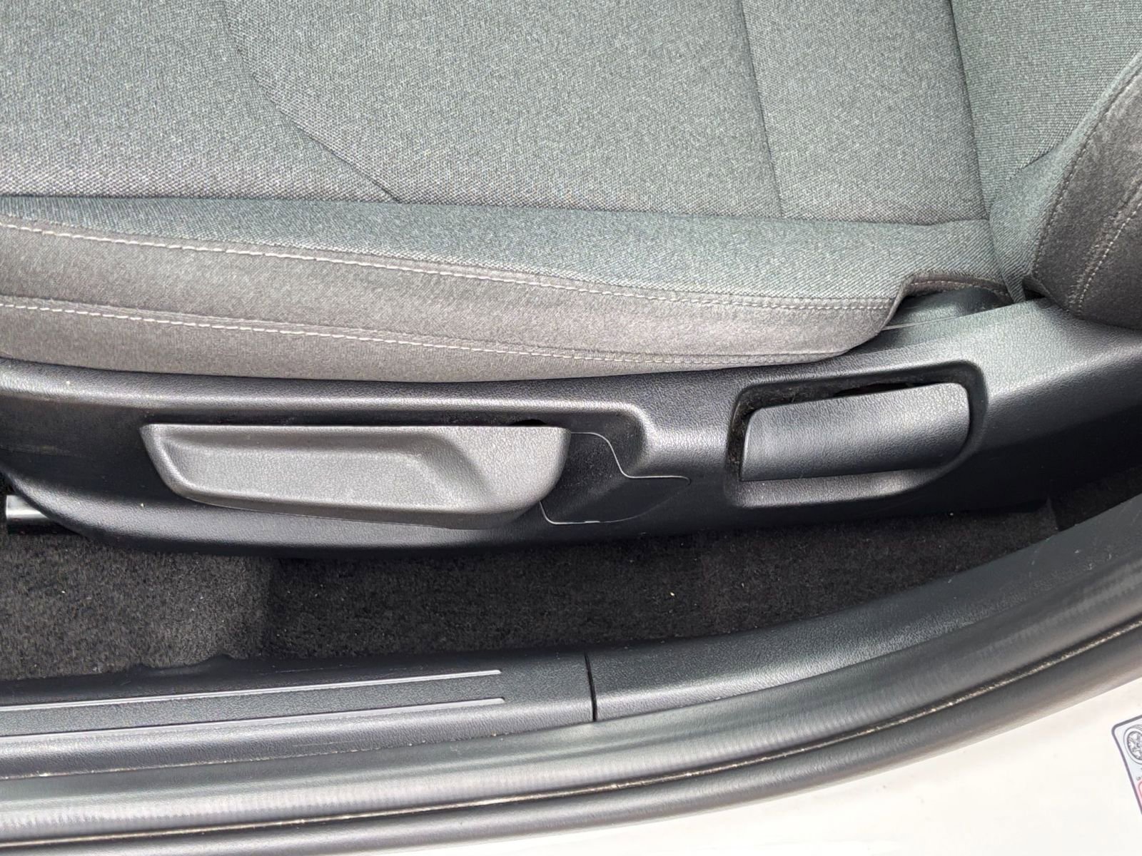 Used 2025 Kia K4 FWD image 22