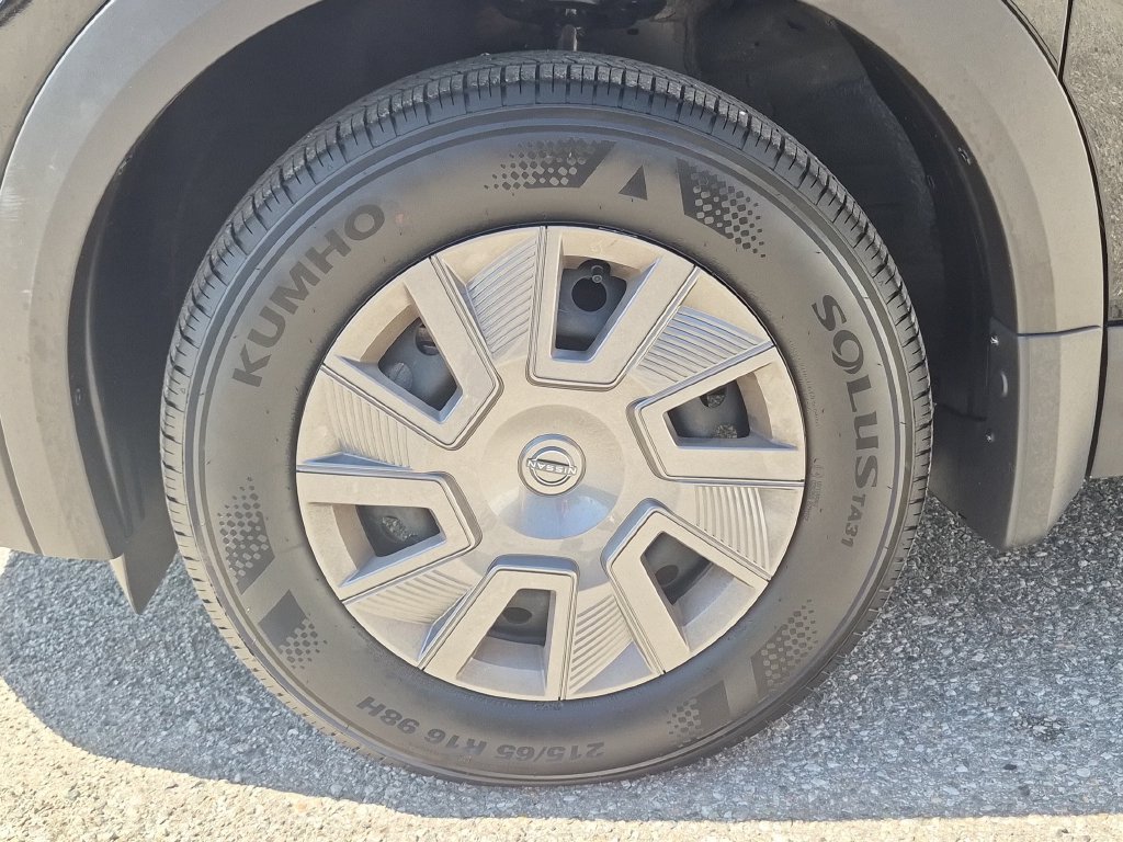 Certified 2026 Nissan Kicks S FWD image 11