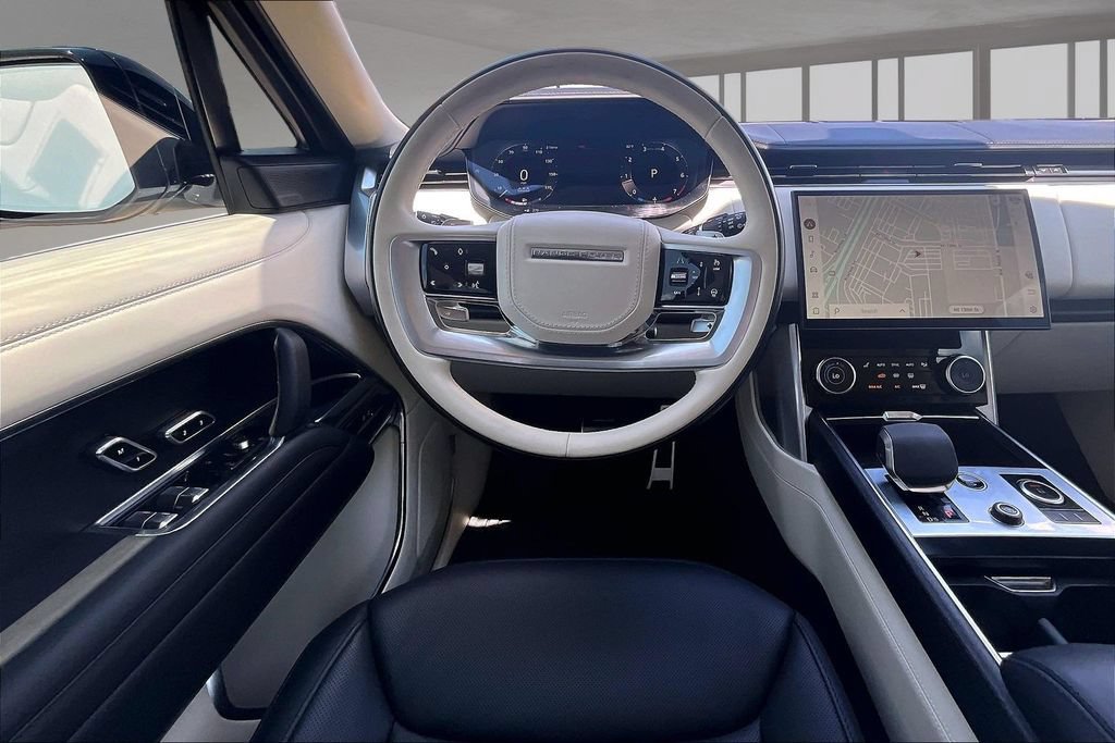 Used 2023 Land Rover Range Rover Autobiography AWD/4WD image 5
