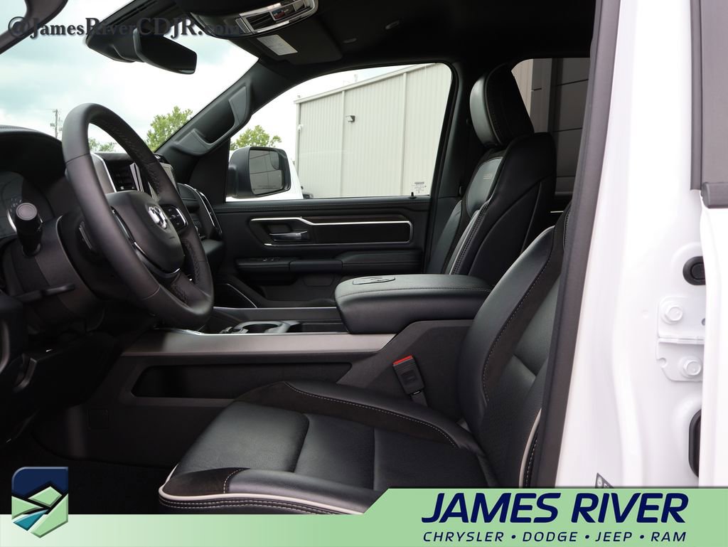 Used 2026 RAM 1500 Laramie AWD/4WD image 22