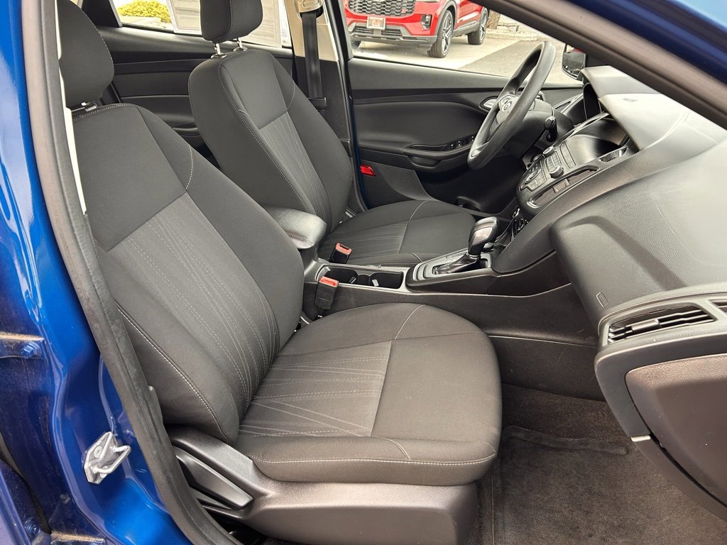 Used 2018 Ford Focus SE image 30