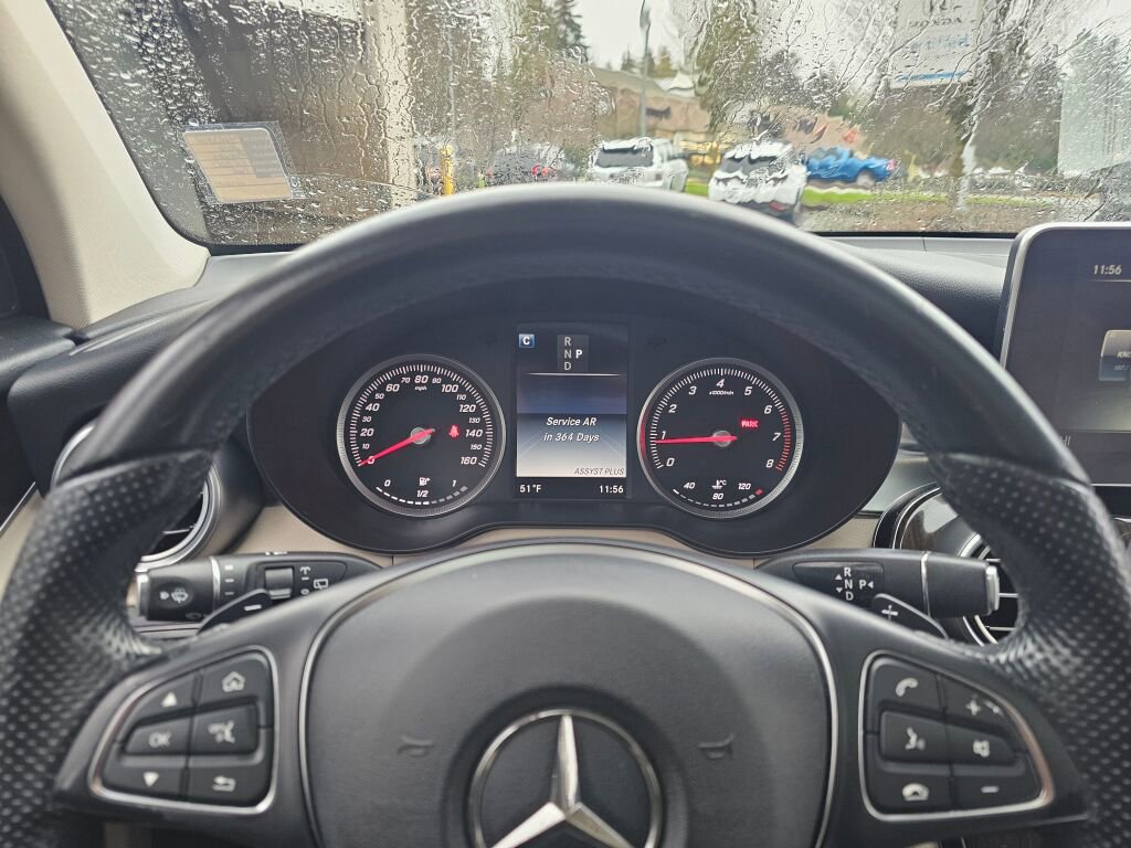 Used 2016 Mercedes-Benz GLC 300 4MATIC image 22