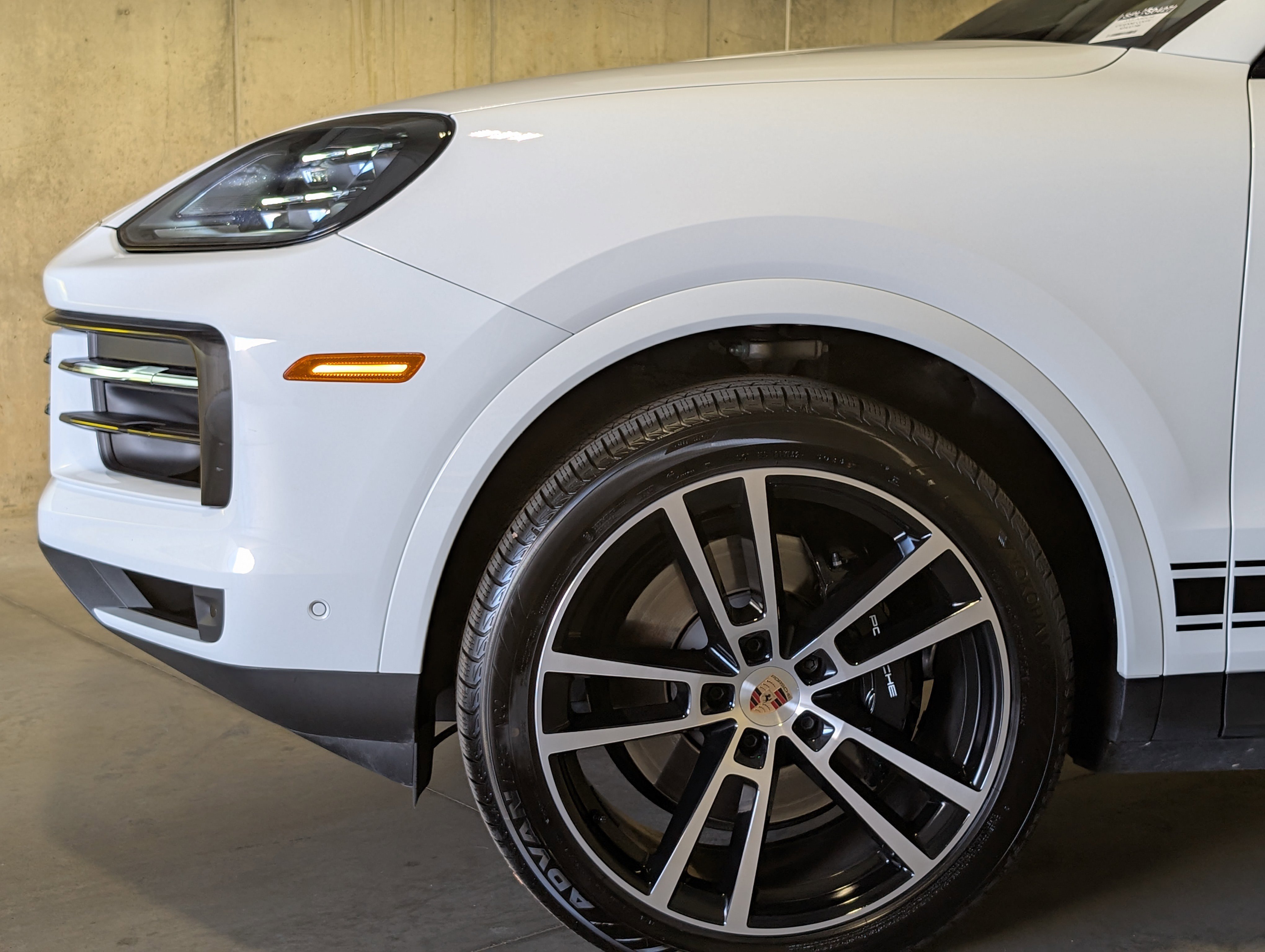 Certified 2025 Porsche Cayenne Coupe image 14