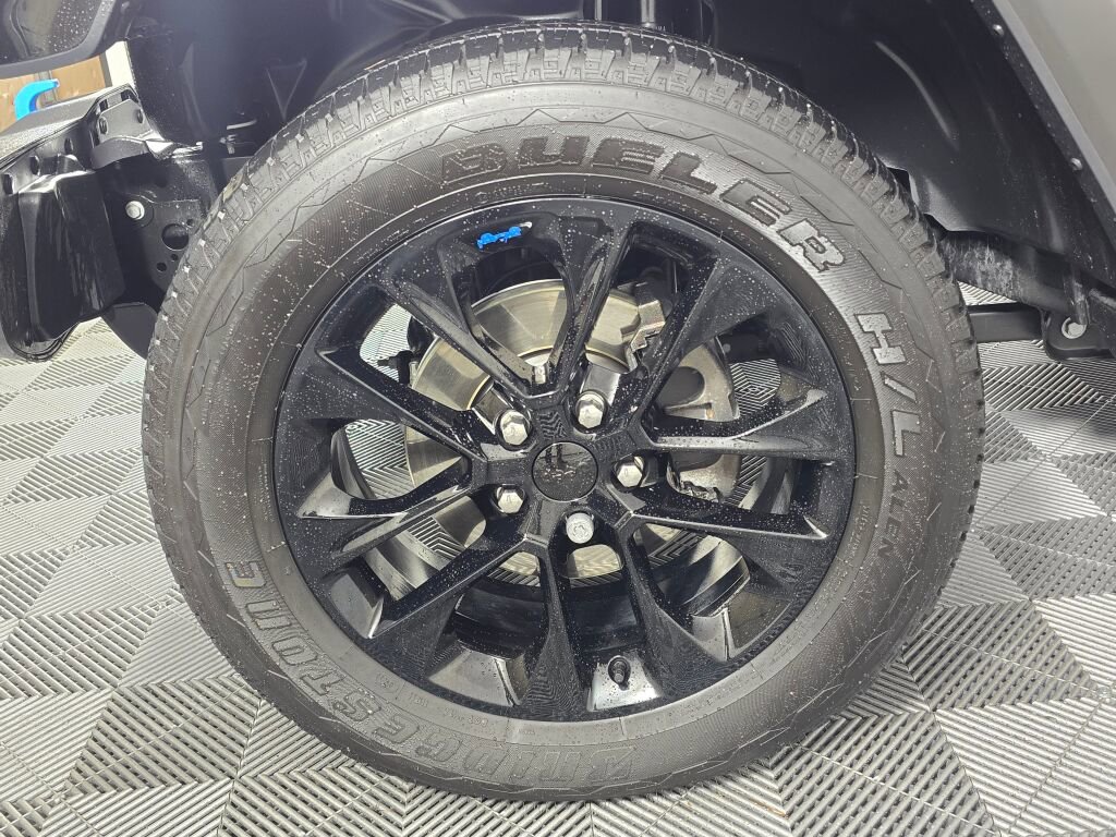 Used 2022 Jeep Wrangler Unlimited Sahara w/ Cold Weather Group image 11