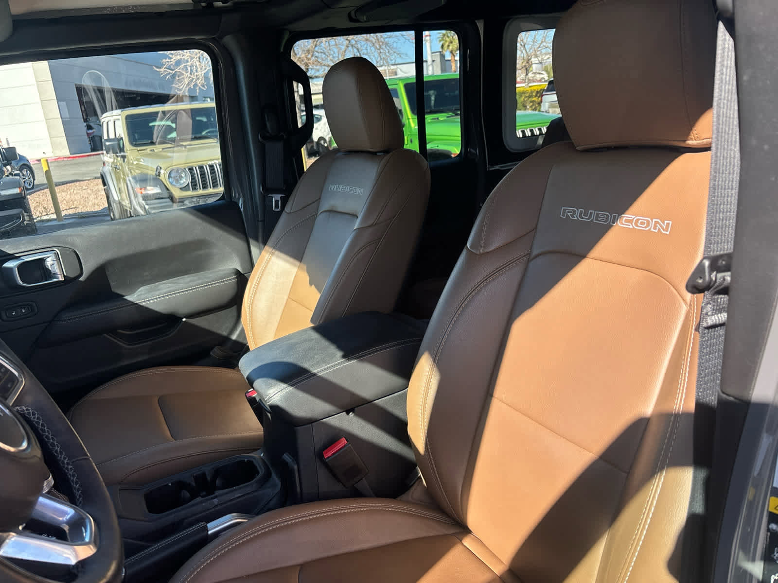 Used 2022 Jeep Wrangler Unlimited Rubicon w/ Steel Bumper Group image 17