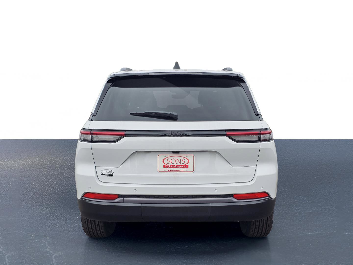 New 2026 Jeep Grand Cherokee Altitude RWD image 10