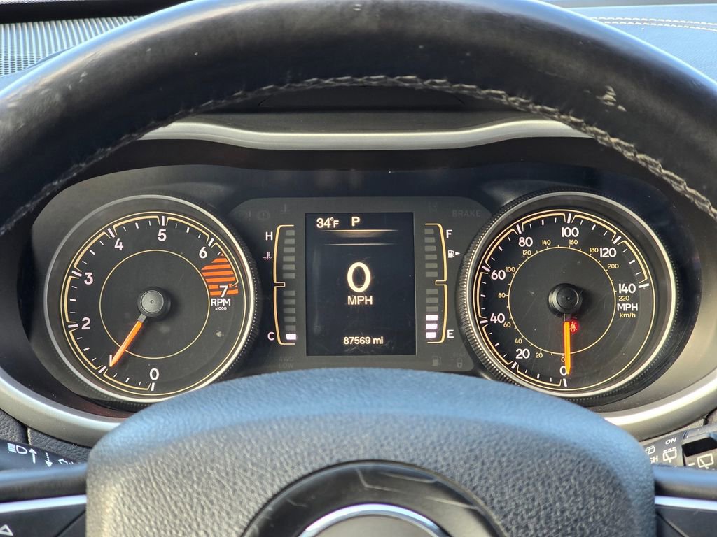 Used 2018 Jeep Cherokee Latitude Plus image 27