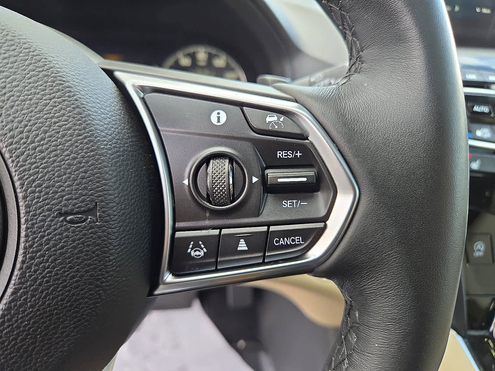 Used 2022 Acura RDX AWD image 24