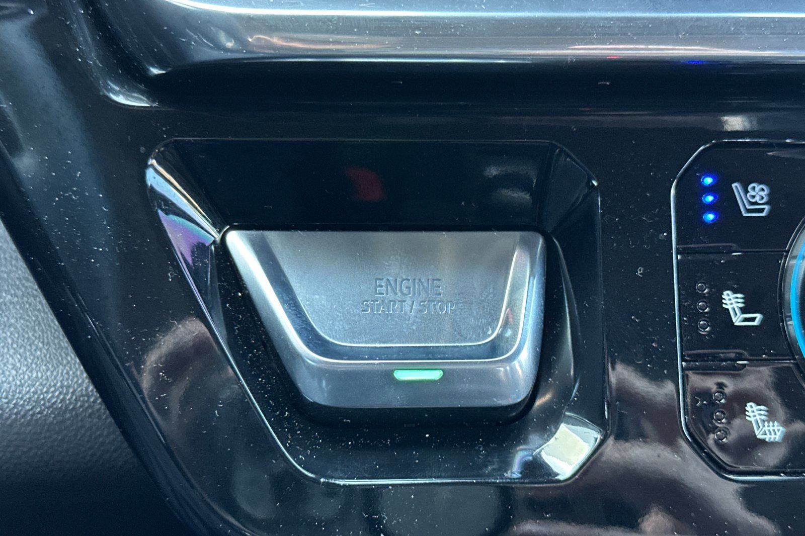 Used 2025 GMC Sierra 1500 Denali w/ Denali Reserve Package image 32