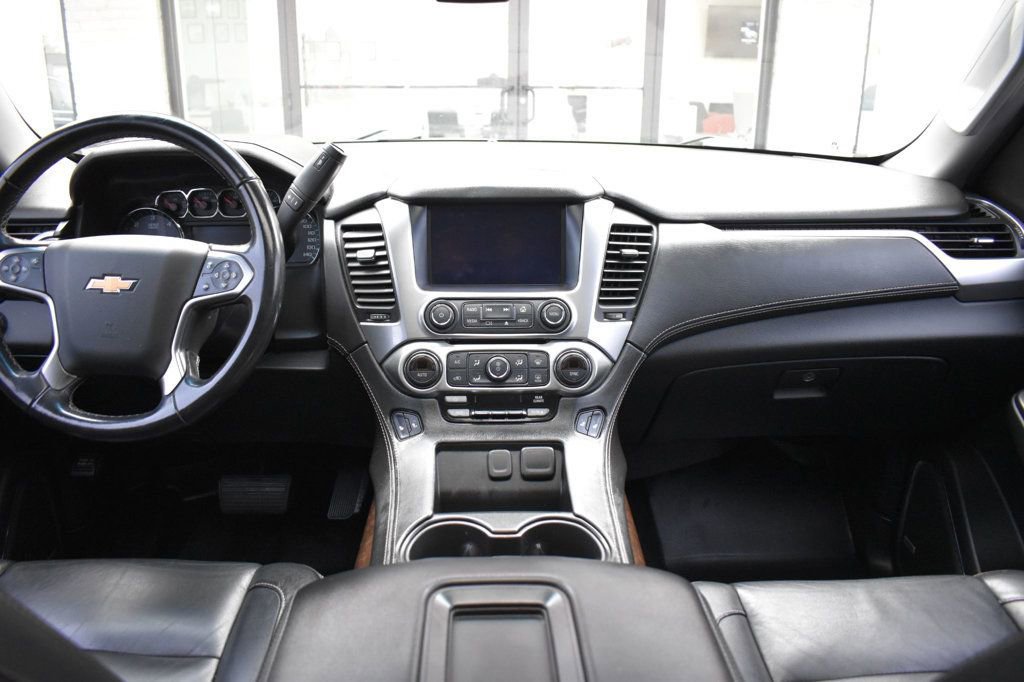 Used 2018 Chevrolet Suburban LT image 32