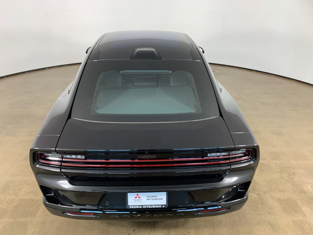 Used 2024 Dodge Charger Daytona R/T w/ Plus Group AWD/4WD image 11