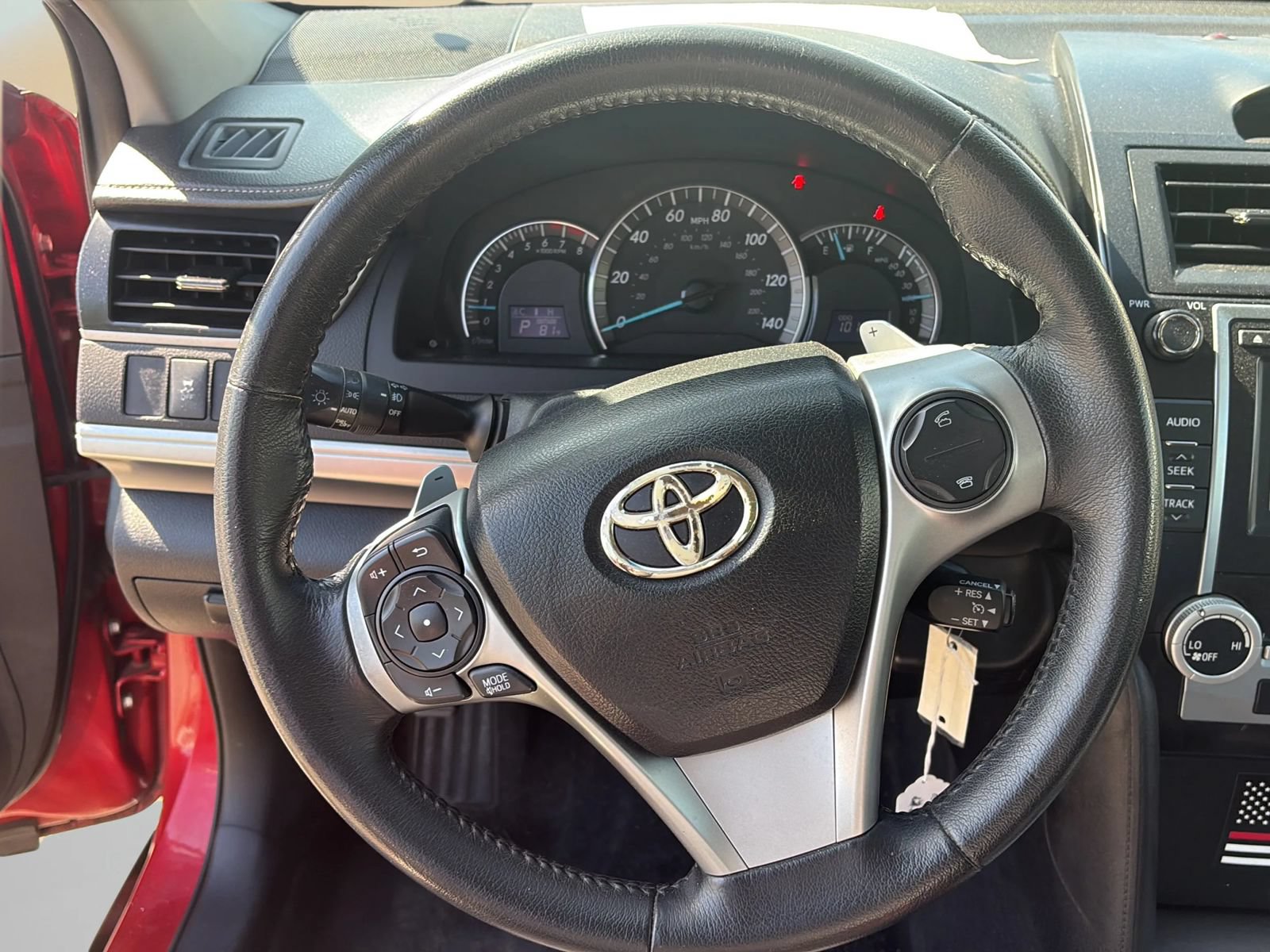 Used 2012 Toyota Camry SE FWD image 16