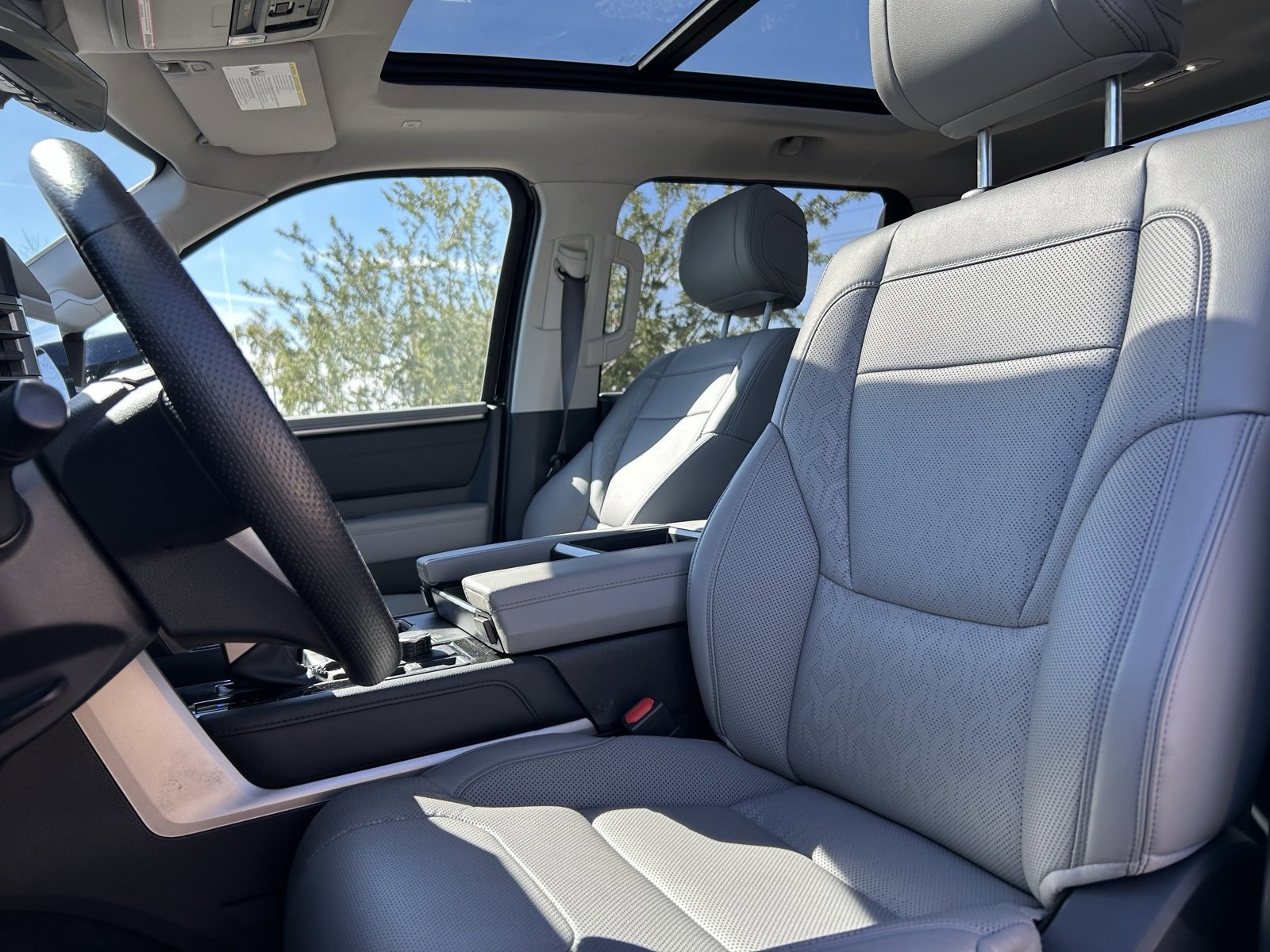 Used 2024 Toyota Tundra Limited image 13